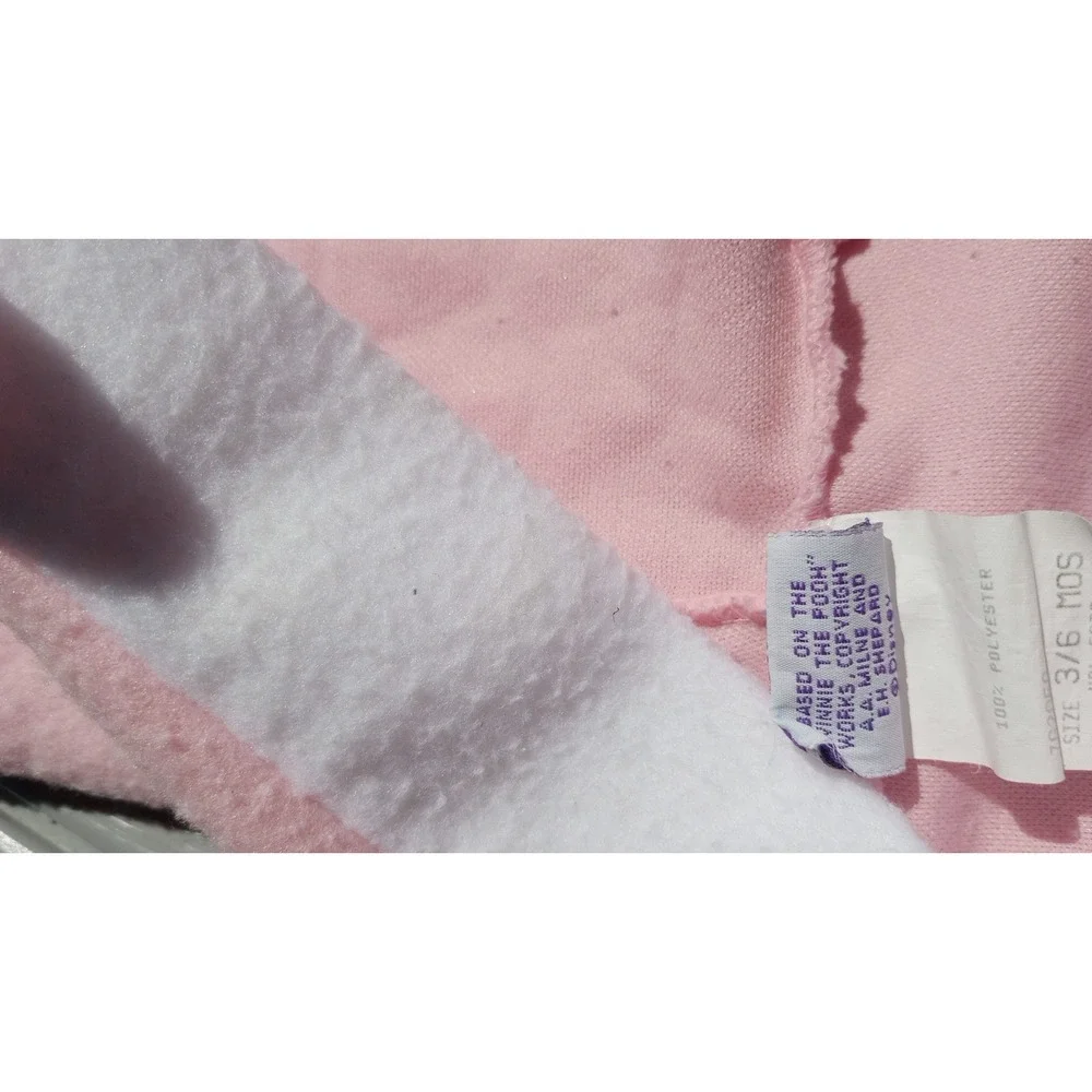 Vintage Winnie The Pooh And Friends Disney‎ Embroidered Pink Sleeper